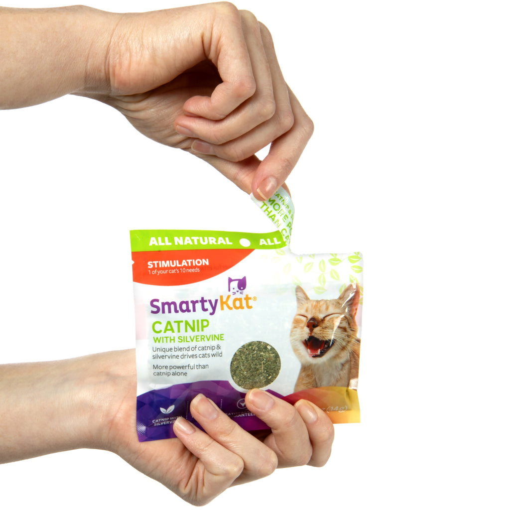 SmartyKat Catnip with Silvervine, Pure & Potent Blend for Cats, Resealable Pouch, 0.5 oz